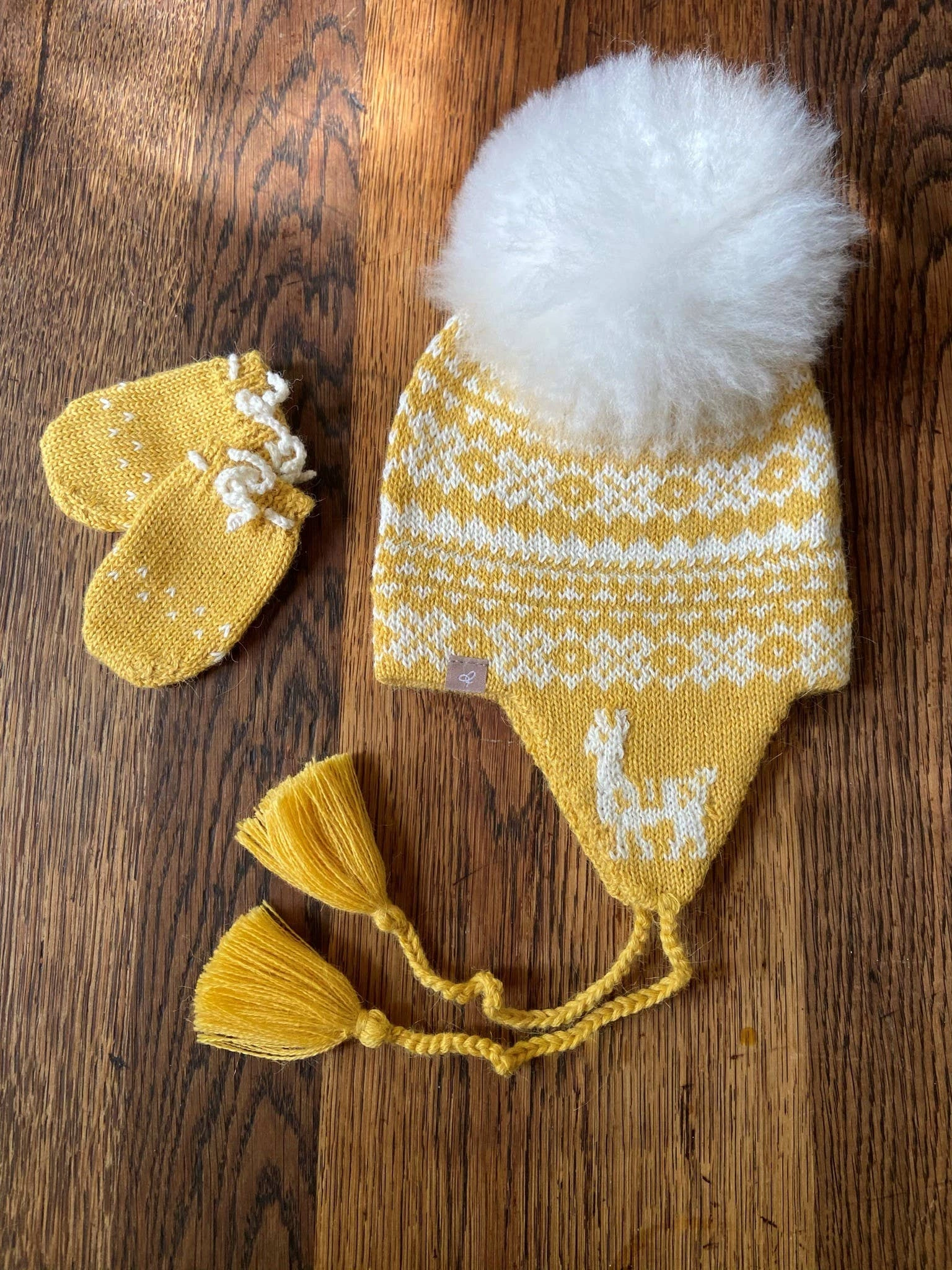 Sunny Alpaca Baby Earflap Hat: Snuggle-Ready Yellow!
